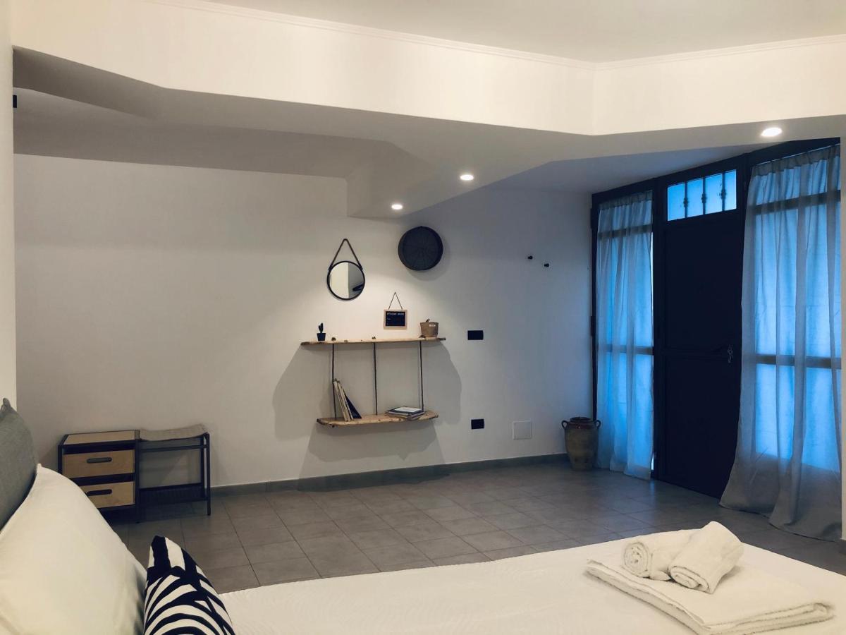 Menouno House Appartement Crispiano Buitenkant foto